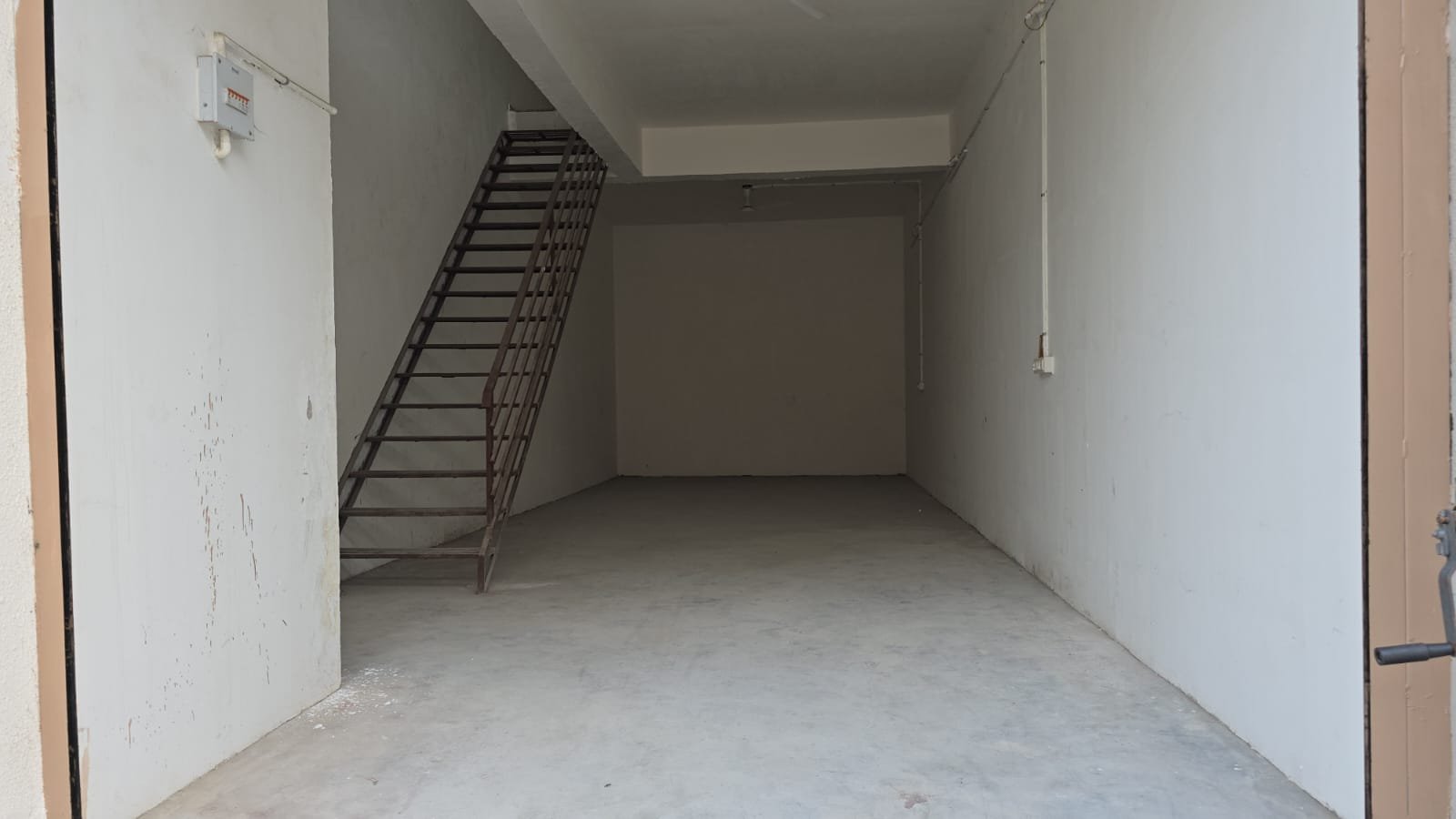 RCC Warehouse available For Lease in Changodar